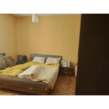 Podgorica - 320 m2 Land - 84 m2 House